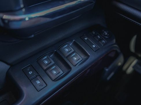 Used 2017 GMC Sierra 3500 SLT w/ Duramax Plus Package image 20