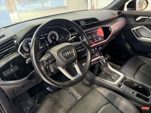 Used 2022 Audi Q3 2.0T Premium Plus image 11