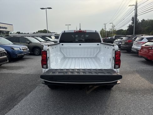 Used 2024 Chevrolet Colorado Trail Boss w/ Technology Package AWD/4WD image 26