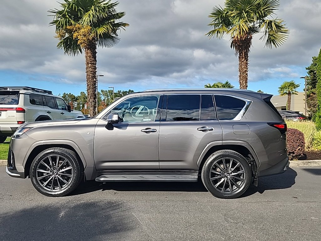 Certified 2023 Lexus LX 600 F Sport AWD/4WD image 2