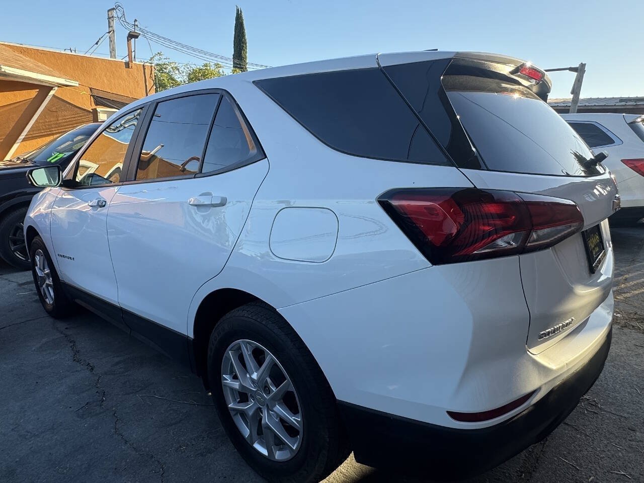 Used 2022 Chevrolet Equinox LS w/ LS Convenience Package FWD image 4