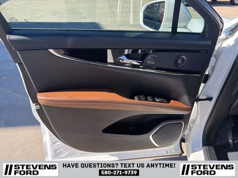 Used 2022 Lincoln Nautilus Reserve w/ Equipment Group 201A image 23