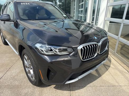 Used 2024 BMW X3 xDrive30i w/ Premium Package w/ZPA image 3