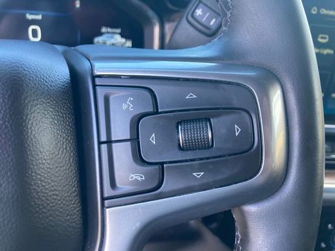 Used 2024 Chevrolet Silverado 1500 LT image 11