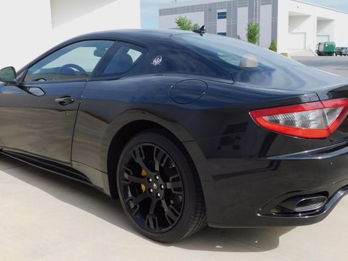 Used 2014 Maserati GranTurismo Coupe RWD image 18