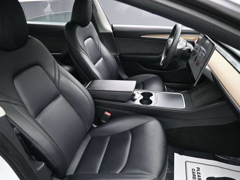 Used 2023 Tesla Model 3 Standard Range RWD image 32