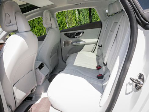 Used 2023 Mercedes-Benz EQE 350+ 4MATIC Sedan image 31