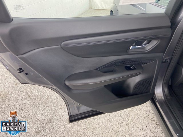 Used 2023 Nissan Ariya FWD image 17