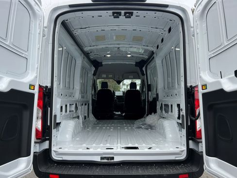 New 2026 Ford Transit 250 148 Medium Roof image 11