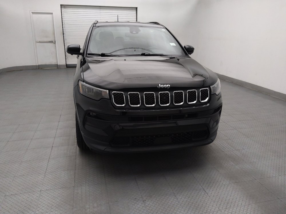 Used 2023 Jeep Compass Latitude w/ Convenience Group AWD/4WD image 14