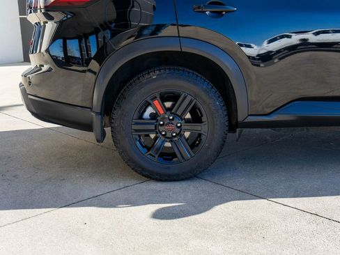 Used 2025 Nissan Rogue SV w/ Rock Creek Premium Package image 34