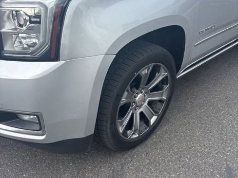 Used 2018 GMC Yukon XL Denali w/ Open Road Package AWD/4WD image 9