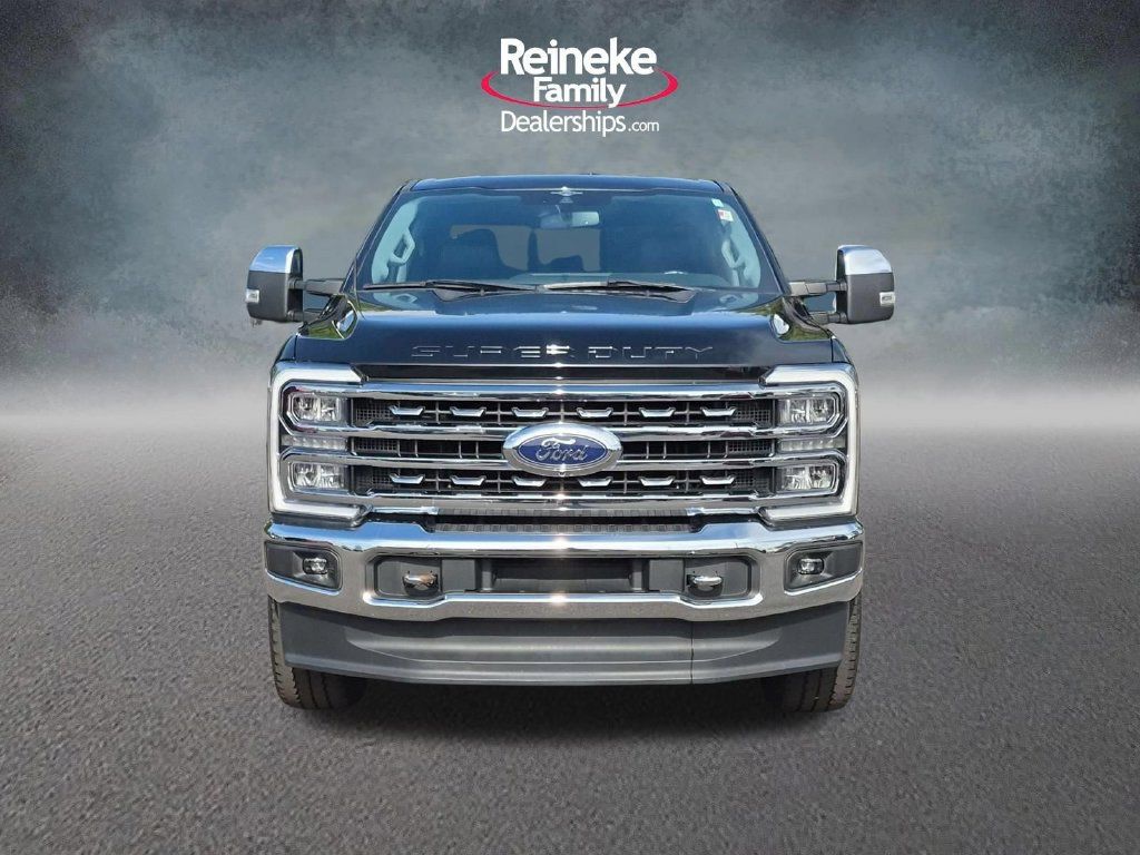 Used 2023 Ford F250 Lariat w/ Chrome Package AWD/4WD image 2