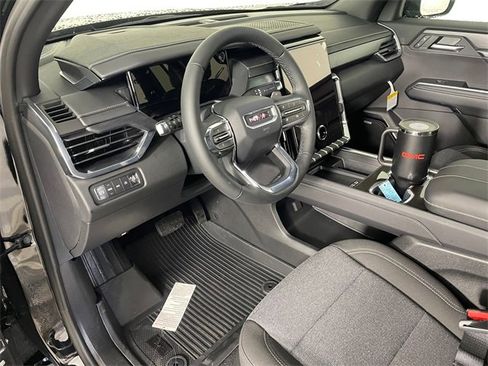 New 2026 GMC Acadia Elevation image 3