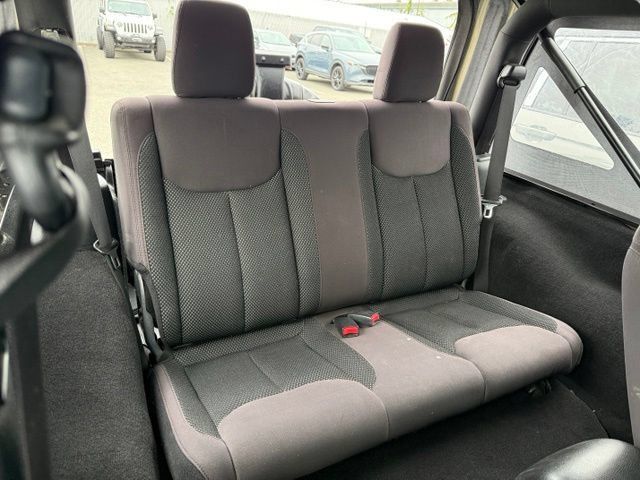 Used 2017 Jeep Wrangler Sport AWD/4WD image 12