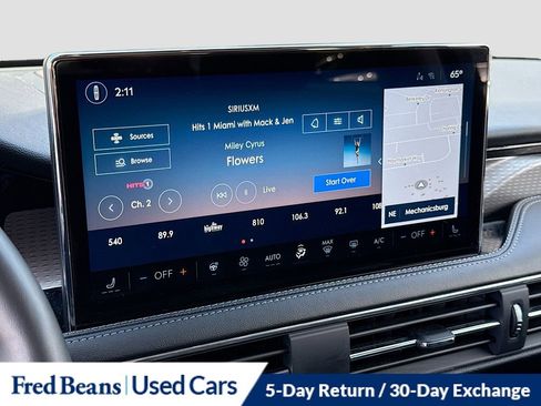 Used 2023 Lincoln Corsair Reserve w/ Equipment Group 202A AWD/4WD image 17
