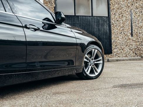 Used 2017 BMW 330i xDrive Wagon image 27