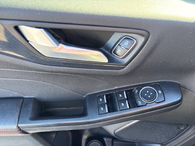 Used 2024 Ford Escape ST-Line w/ Tech Pack #1 AWD/4WD image 16