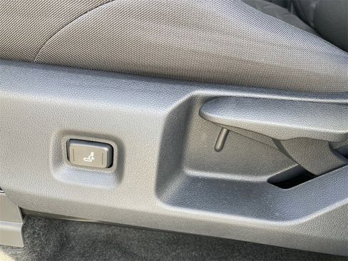 New 2026 Toyota Tacoma SR image 4