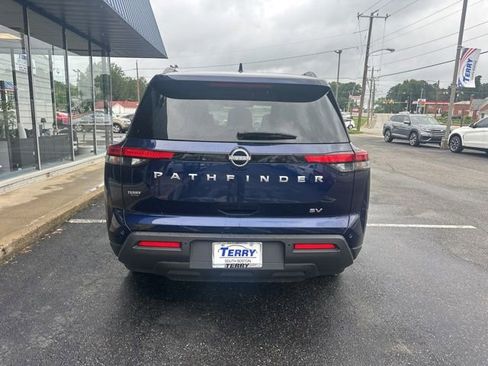 Used 2024 Nissan Pathfinder SV FWD image 4