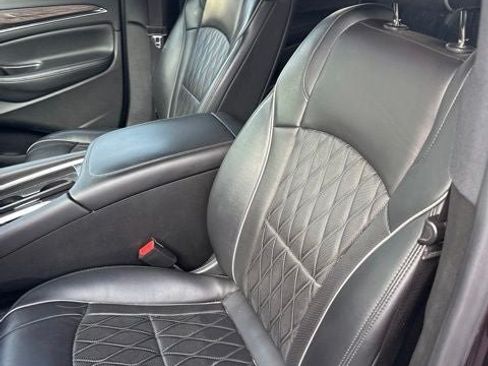 Used 2022 Buick Enclave Avenir w/ Avenir Technology Package AWD/4WD image 35