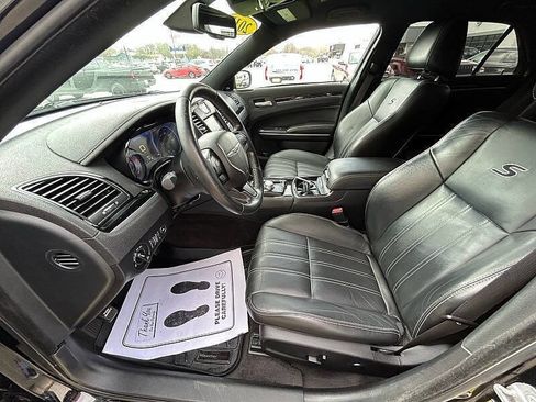 Used 2018 Chrysler 300 S w/ S Model Appearance Package AWD/4WD image 69
