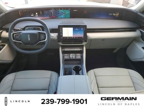 New 2026 Lincoln Nautilus Premier AWD/4WD image 17