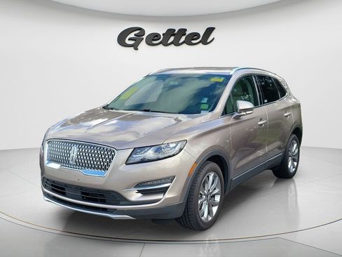Used 2019 Lincoln MKC Select w/ Select Plus Package FWD image 2