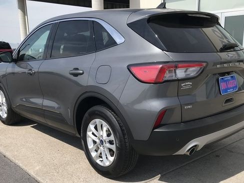 Certified 2021 Ford Escape SE image 17