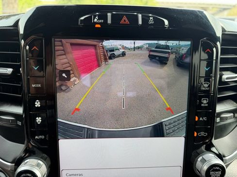 Used 2022 RAM 2500 Laramie AWD/4WD image 17