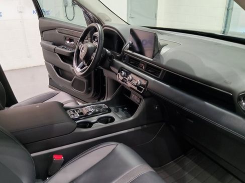 Used 2023 Honda Pilot Touring image 15