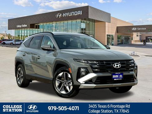 New 2026 Hyundai Tucson SEL FWD image 3