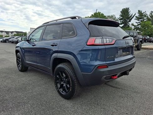 Used 2019 Jeep Cherokee Trailhawk w/ Comfort/Convenience Group AWD/4WD image 4