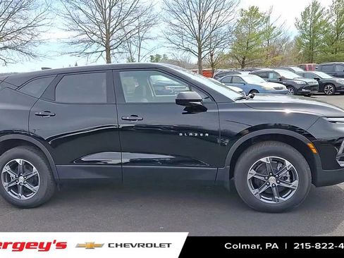 New 2025 Chevrolet Blazer LT image 10