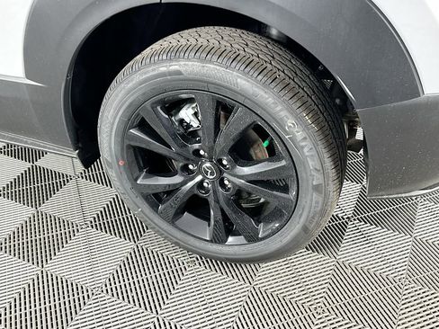 New 2025 MAZDA CX-30 AWD 2.5 S w/ Select Sport Pkg image 37