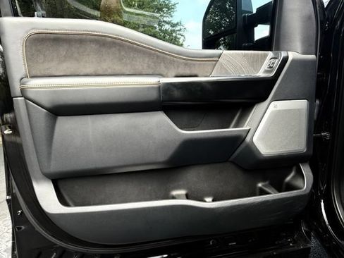 Used 2023 Ford F250 Platinum AWD/4WD image 11