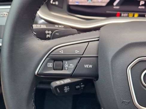 Used 2023 Audi Q8 Premium Plus AWD/4WD image 30