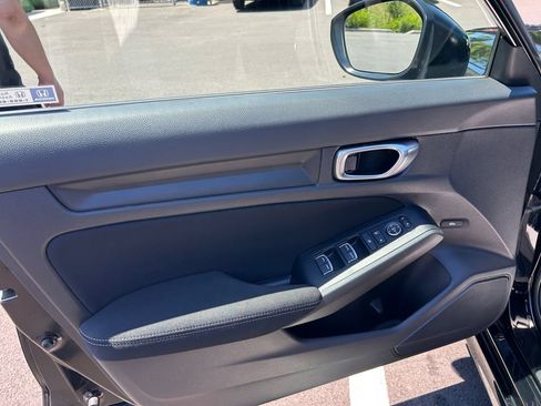 Used 2023 Honda Civic Sport image 27