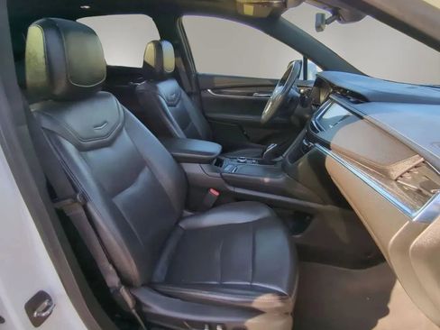 Used 2022 Cadillac XT5 Premium Luxury AWD/4WD image 24