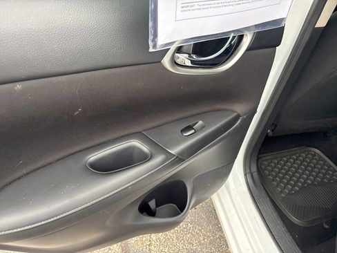 Used 2019 Nissan Sentra SV FWD image 6