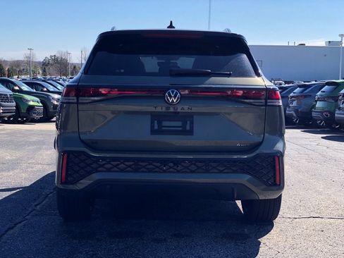 New 2026 Volkswagen Tiguan SE R-Line AWD/4WD image 6