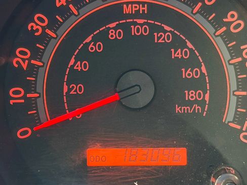 Used 2011 Toyota Tundra SR5 w/ Tow Pkg image 16