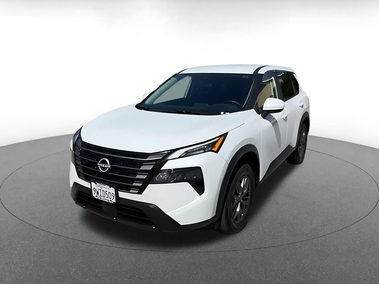 Used 2026 Nissan Rogue SV AWD/4WD image 6