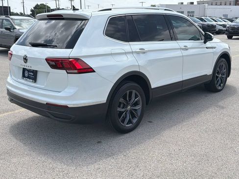 Certified 2023 Volkswagen Tiguan SE FWD image 6