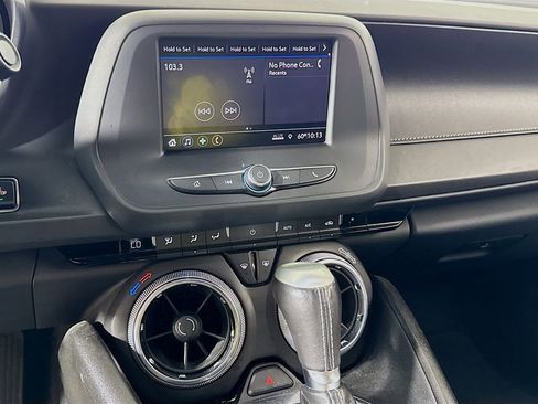 Used 2020 Chevrolet Camaro LT RWD image 13