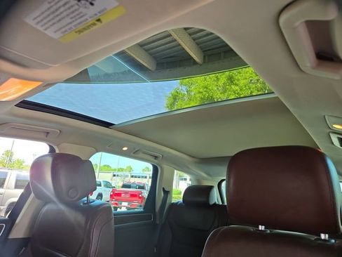 Used 2013 Volkswagen Touareg VR6 image 39