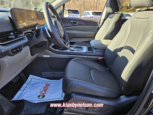 New 2026 Kia Carnival EX image 5