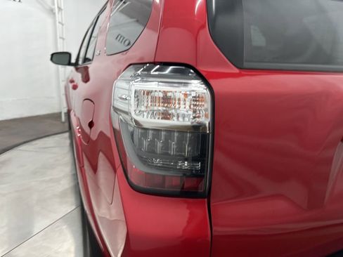 Used 2019 Toyota 4Runner SR5 image 28