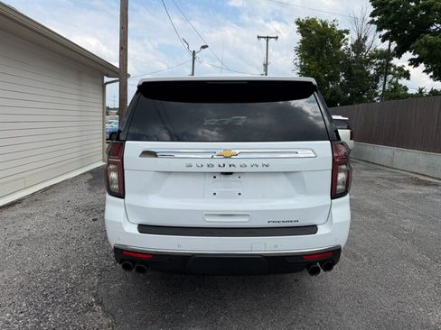 Used 2022 Chevrolet Suburban Premier w/ Premium Package AWD/4WD image 8