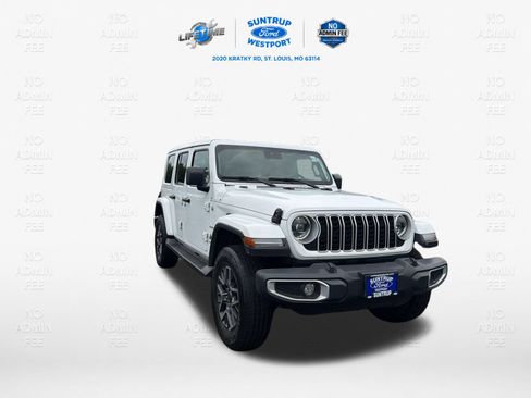 Used 2024 Jeep Wrangler Unlimited Sahara AWD/4WD image 2